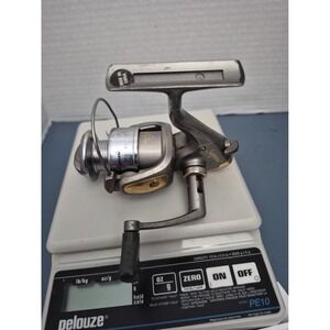 Shakespeare Supreme S430 FISHING REEL Spinning Reel